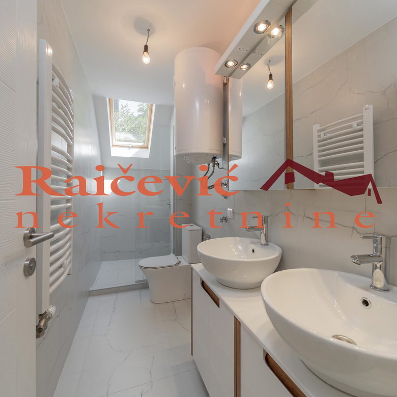 Trosoban stan na prodaju, Kaluđerica, Beograd, 81m², 138.650 €