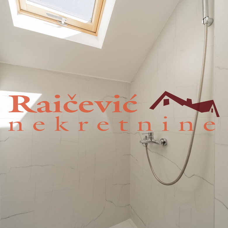 Trosoban stan na prodaju, Kaluđerica, Beograd, 81m², 138.650 €