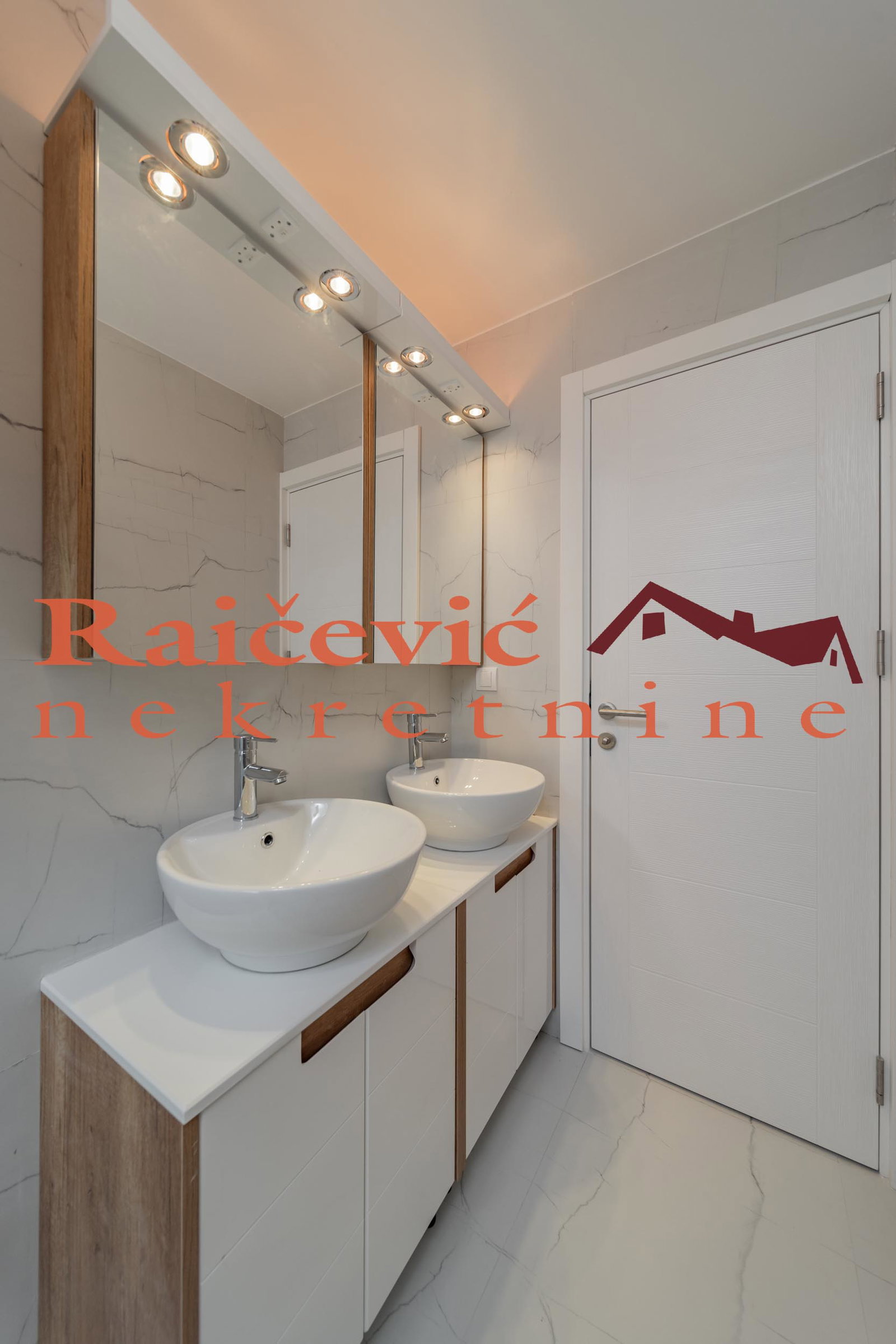 150923 Trosoban stan na prodaju, Kaluđerica, Beograd, 81m², 138.650 €