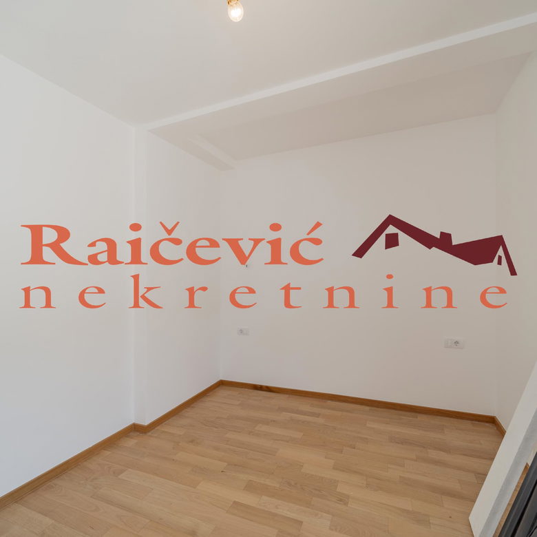 Trosoban stan na prodaju, Kaluđerica, Beograd, 95m², 161.750 €