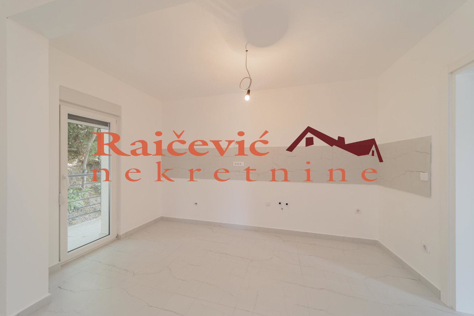 Stan Prodaja Beograd Stan Prodaja Beograd Kaluđerica 82 m2