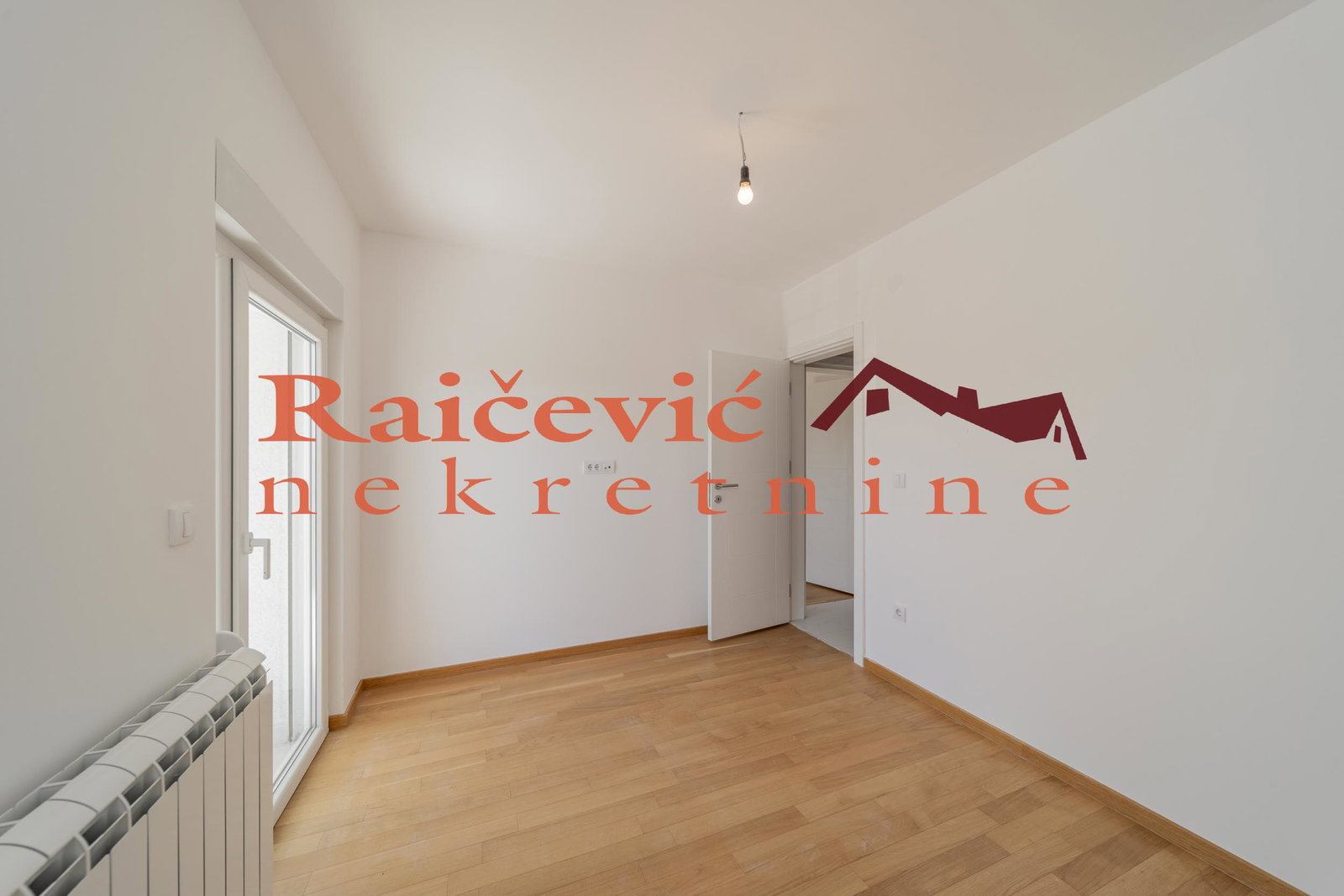 150958 Trosoban stan na prodaju, Kaluđerica, Beograd, 82m², 140.300 €
