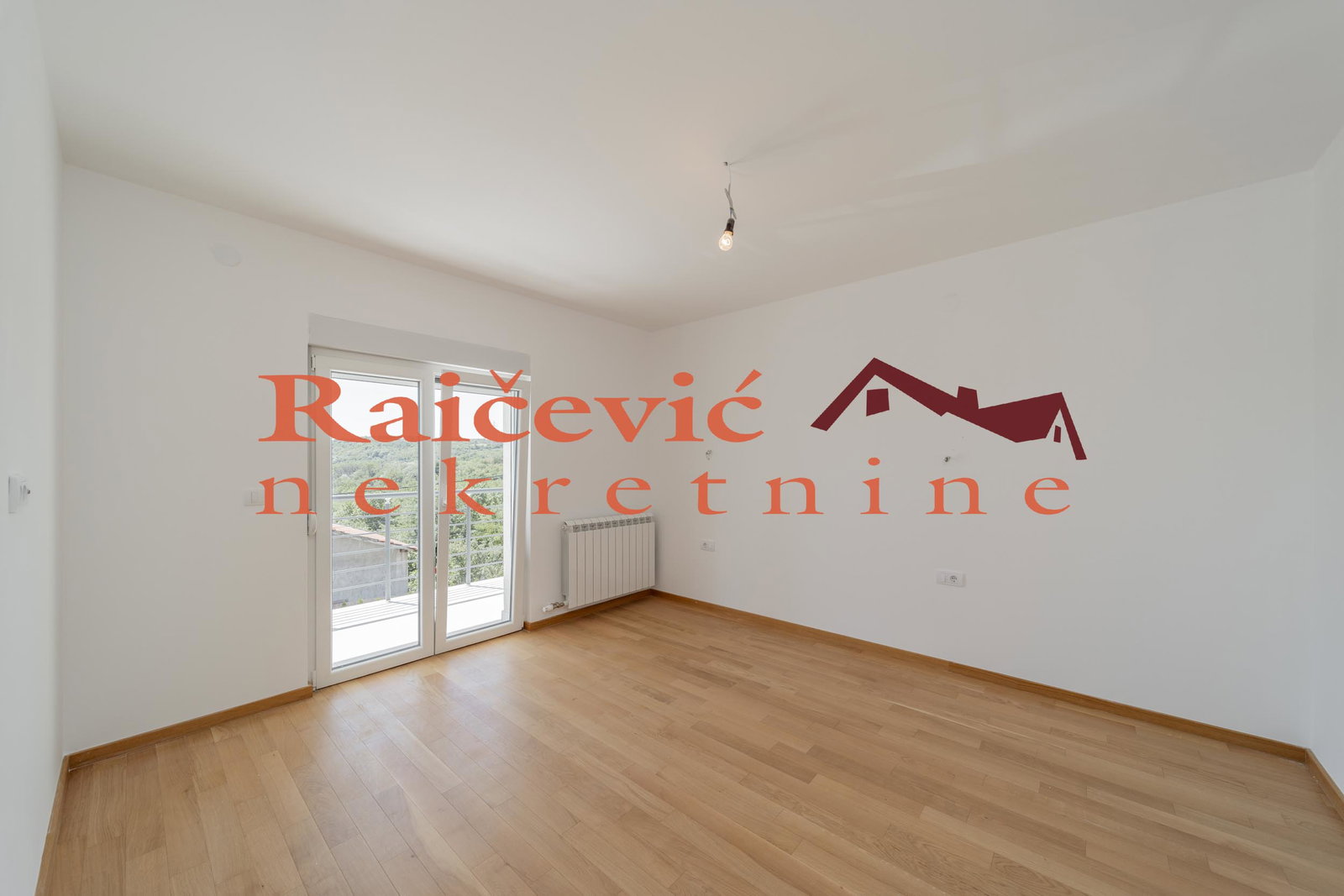 150963 Trosoban stan na prodaju, Kaluđerica, Beograd, 82m², 140.300 €