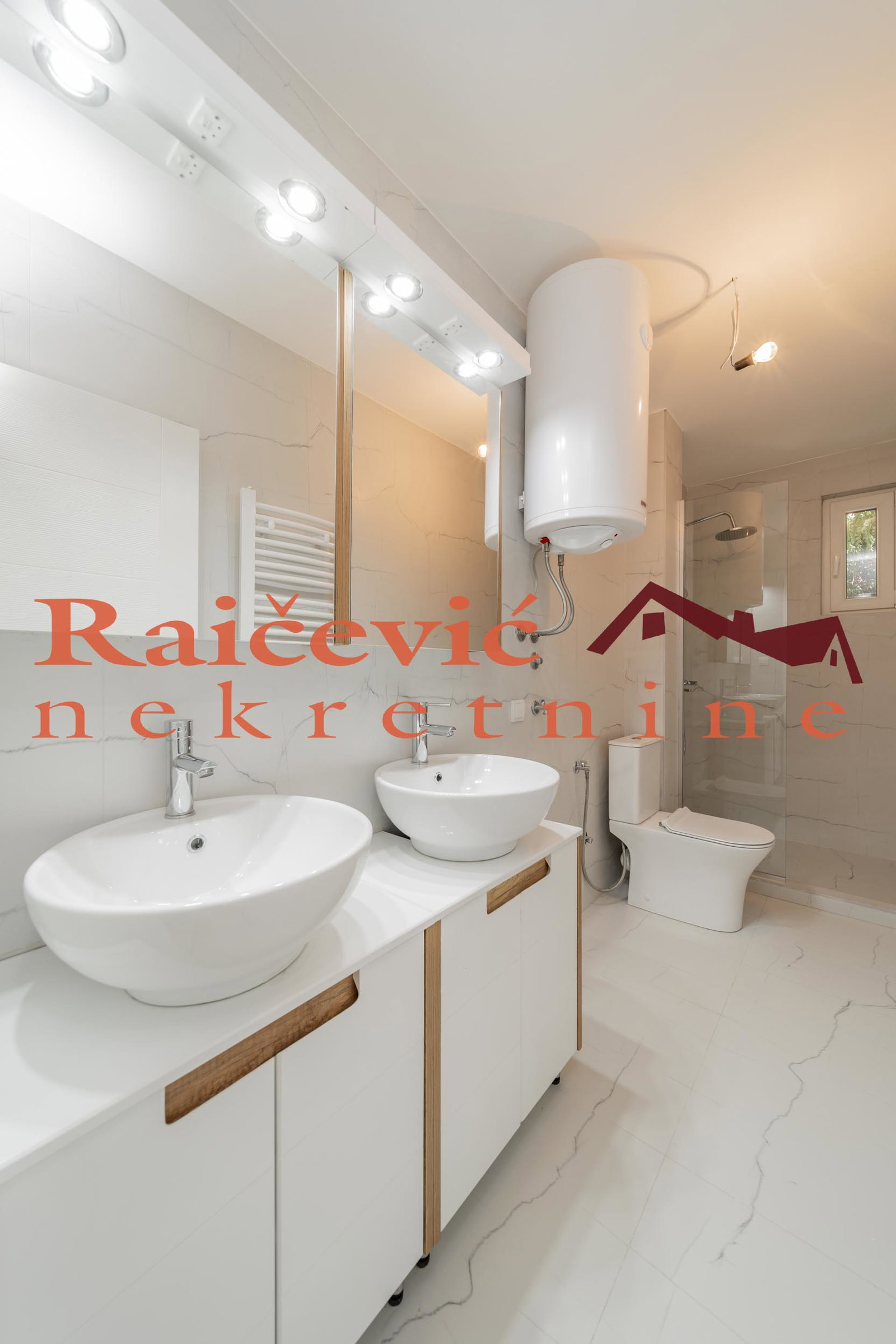 150966 Trosoban stan na prodaju, Kaluđerica, Beograd, 82m², 140.300 €