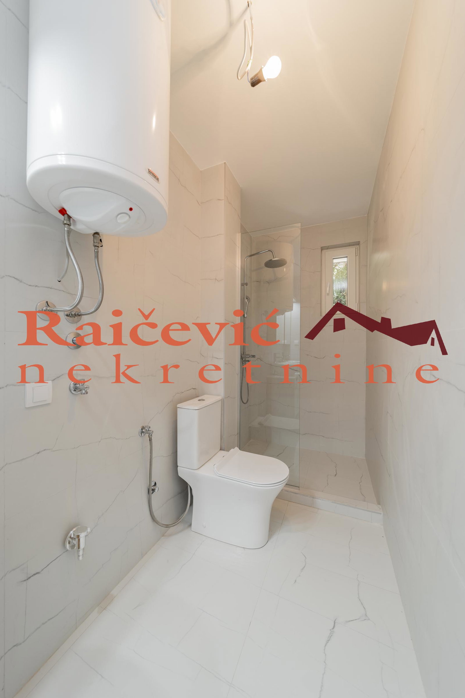 150967 Trosoban stan na prodaju, Kaluđerica, Beograd, 82m², 140.300 €