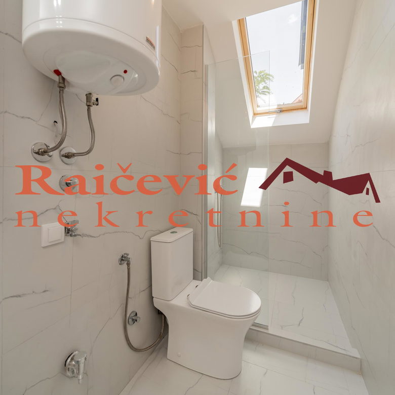 Trosoban stan na prodaju, Kaluđerica, Beograd, 80m², 137.000 €