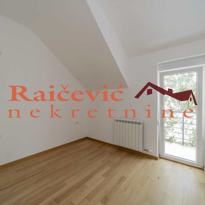 Trosoban stan na prodaju, Kaluđerica, Beograd, 80m², 137.000 €