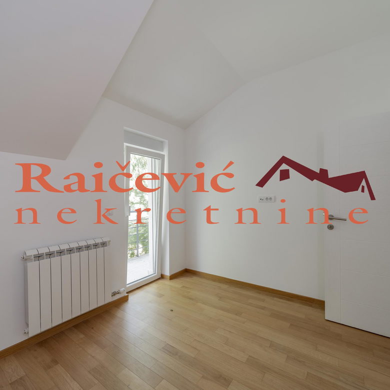 Trosoban stan na prodaju, Kaluđerica, Beograd, 80m², 137.000 €