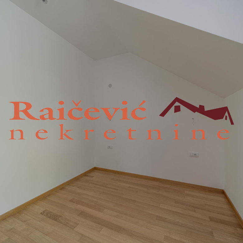 Trosoban stan na prodaju, Kaluđerica, Beograd, 80m², 137.000 €