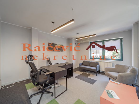 Lokal Izdavanje Beograd  152 m2
