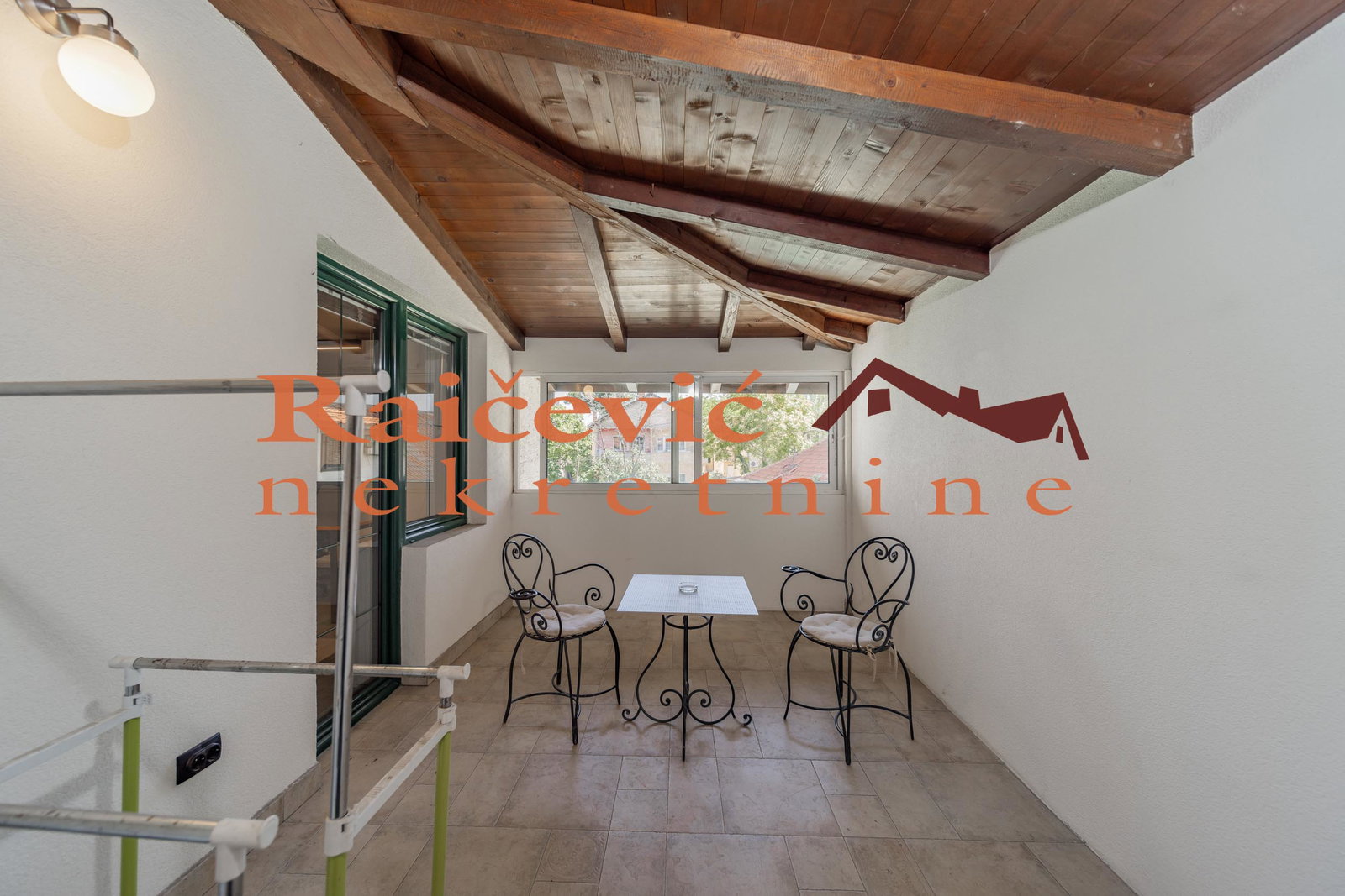 151038 Lokal za izdavanje, Voždovac, Beograd, 152m², 2.400 €/mes