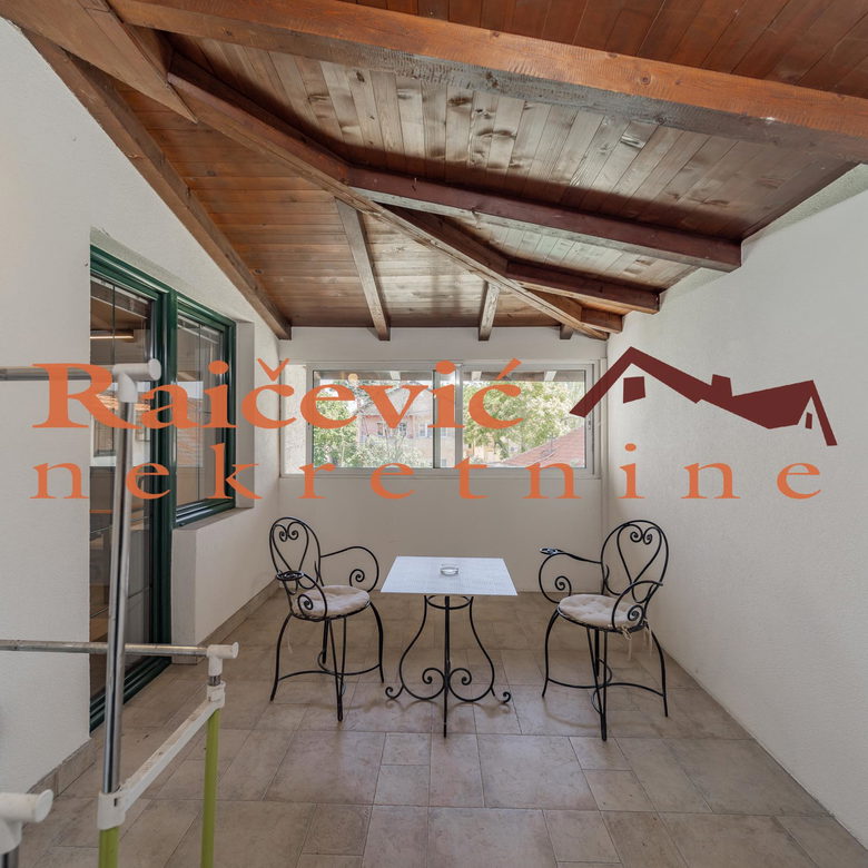 Lokal za izdavanje, Voždovac, Beograd, 152m², 2.400 €/mes