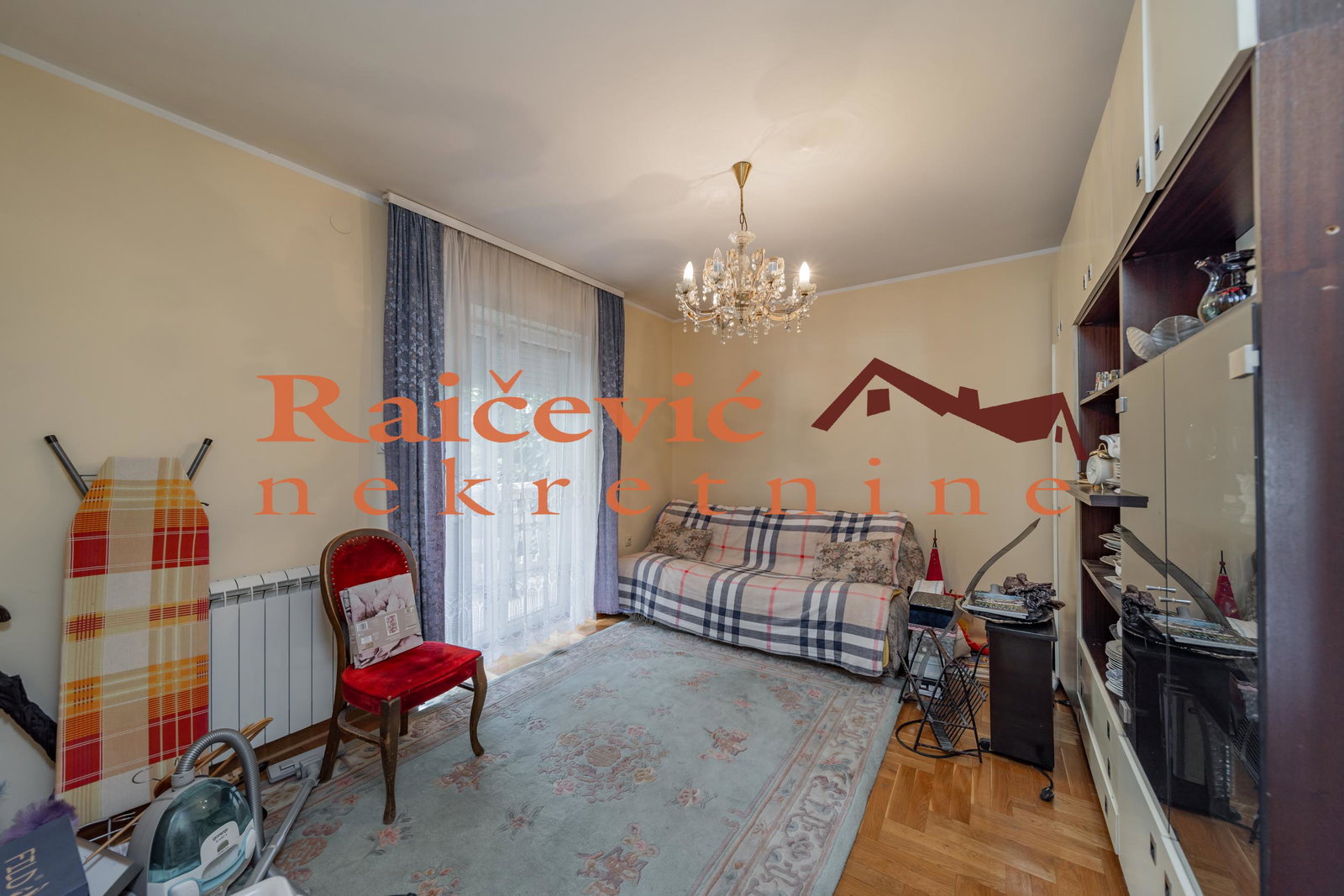 Trosoban stan na prodaju, Medaković 3, Beograd, 127m², 329.900 €