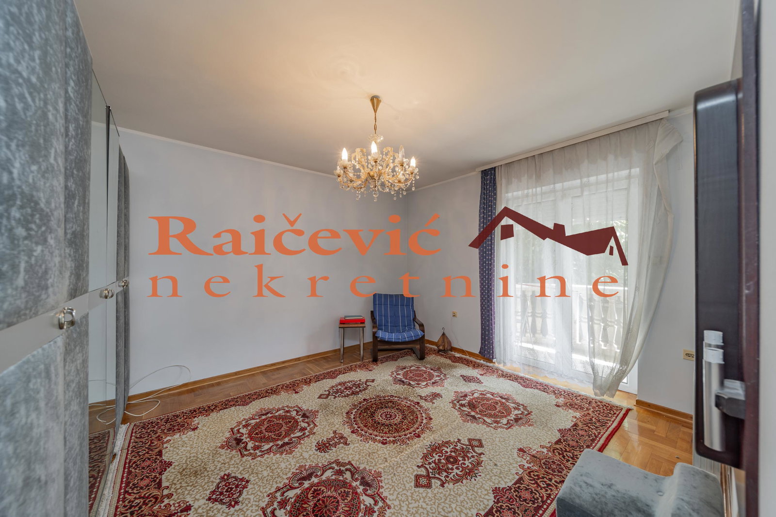 Trosoban stan na prodaju, Medaković 3, Beograd, 127m², 329.900 €