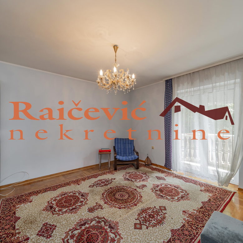 Trosoban stan na prodaju, Medaković 3, Beograd, 127m², 329.900 €