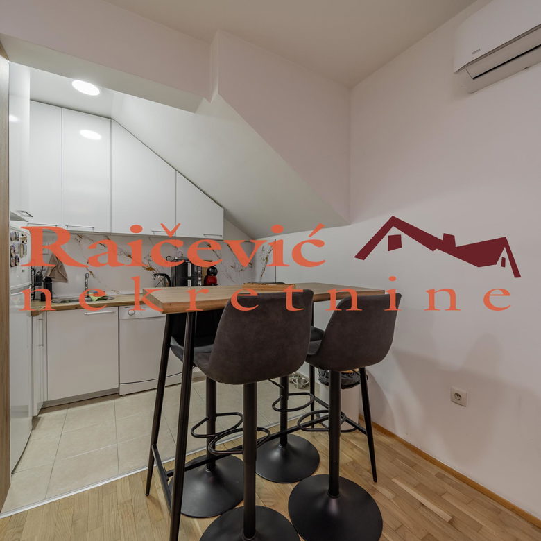 Stan Prodaja Beograd Vojvode Vlahovića 103 m2