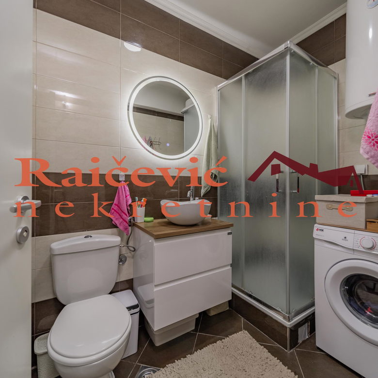 Dvosoban stan na prodaju, Vojvode Vlahovića, Beograd, 103m², 130.000 €
