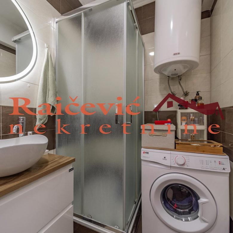 Dvosoban stan na prodaju, Vojvode Vlahovića, Beograd, 103m², 130.000 €