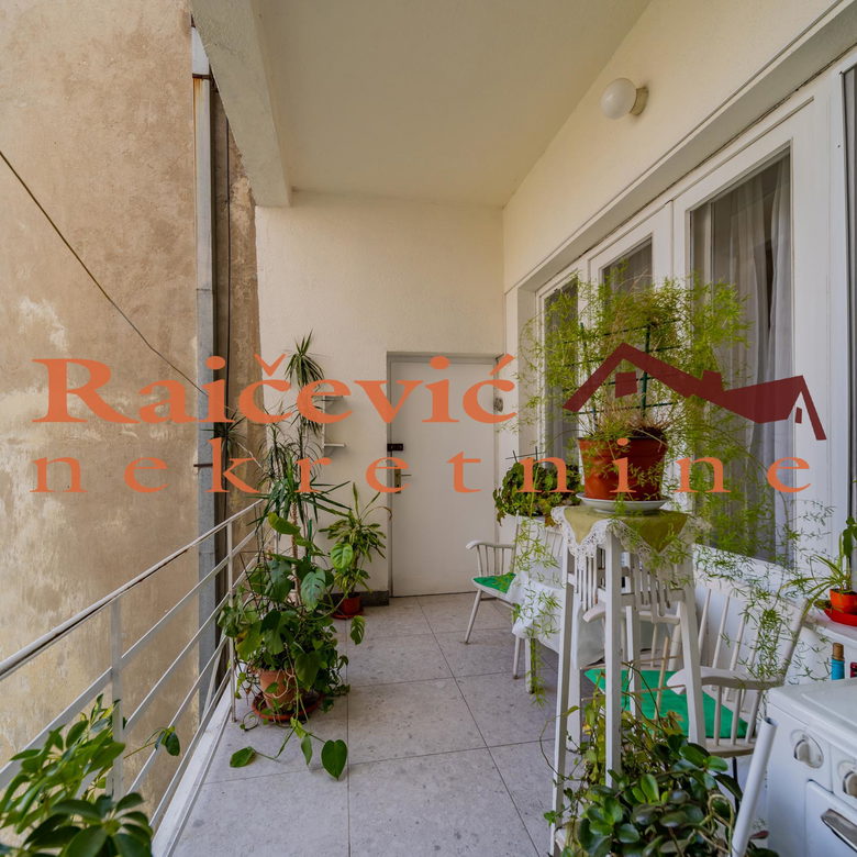 Četvorosoban stan na prodaju, Centar, Beograd, 115m², 749.000 €