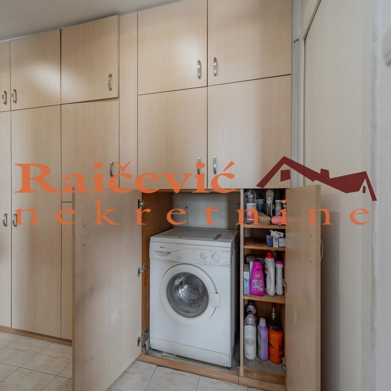 Dvosoban stan na prodaju, Blok 28, Beograd, 55m², 179.000 €