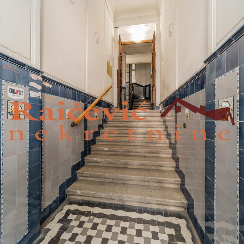 Četvorosoban stan na prodaju, Centar, Beograd, 82m², 440.000 €