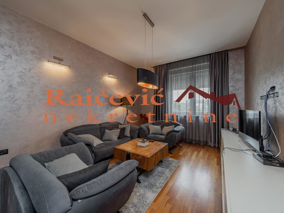 Stan Prodaja Beograd  85 m2
