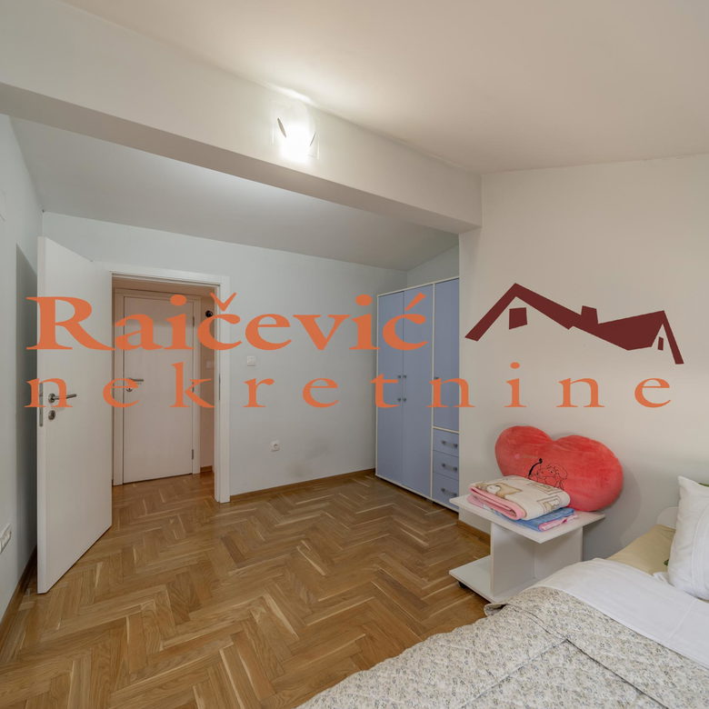 Trosoban stan na prodaju, Gornji Grad, Beograd, 84m², 295.000 €