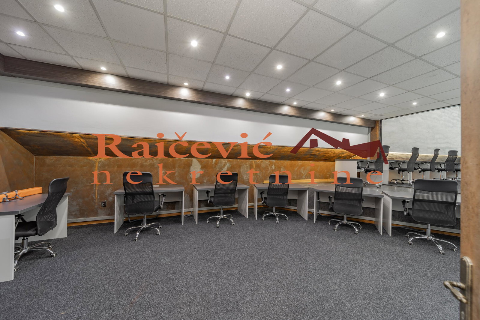 Lokal Izdavanje Beograd Lokal Izdavanje Beograd Banovo Brdo 315 m2