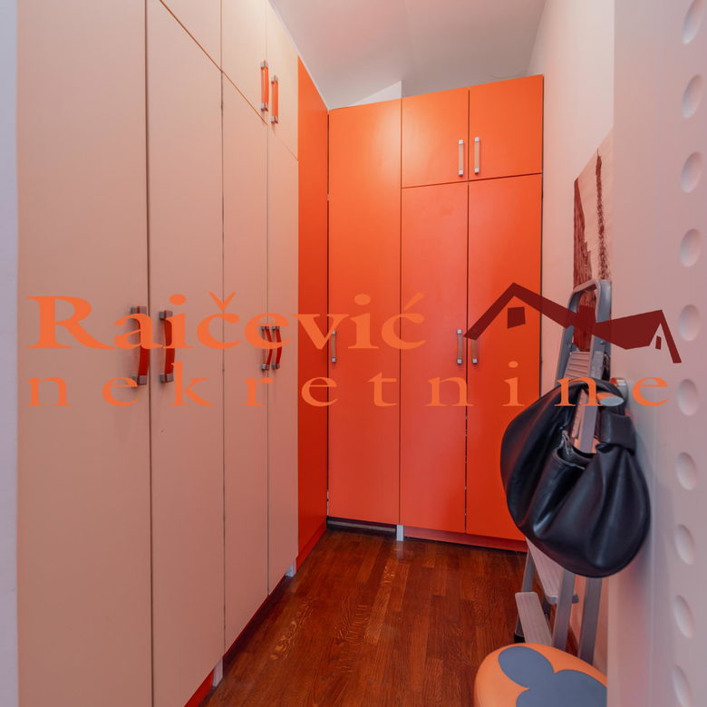 Četvorosoban stan na prodaju, Dedinje, Beograd, 142m², 380.000 €