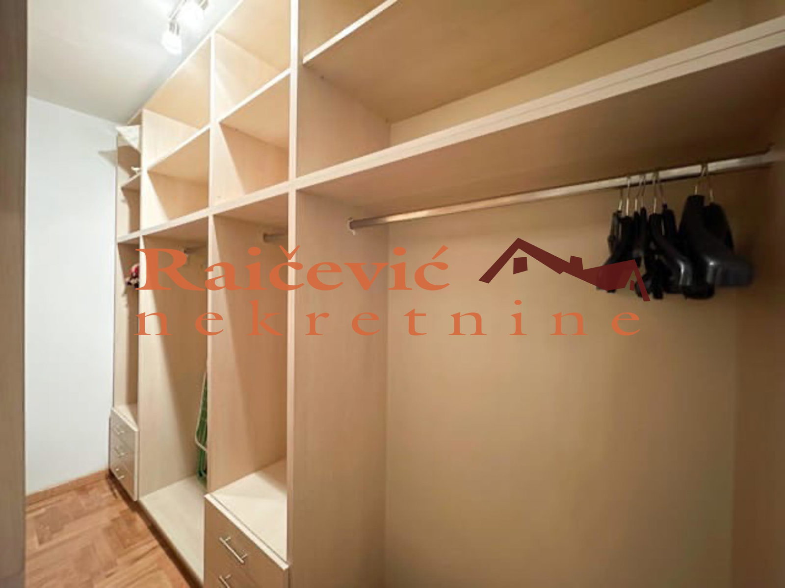 151666 Dvosoban stan na prodaju, Hram Svetog Save, Beograd, 62m², 370.000 €