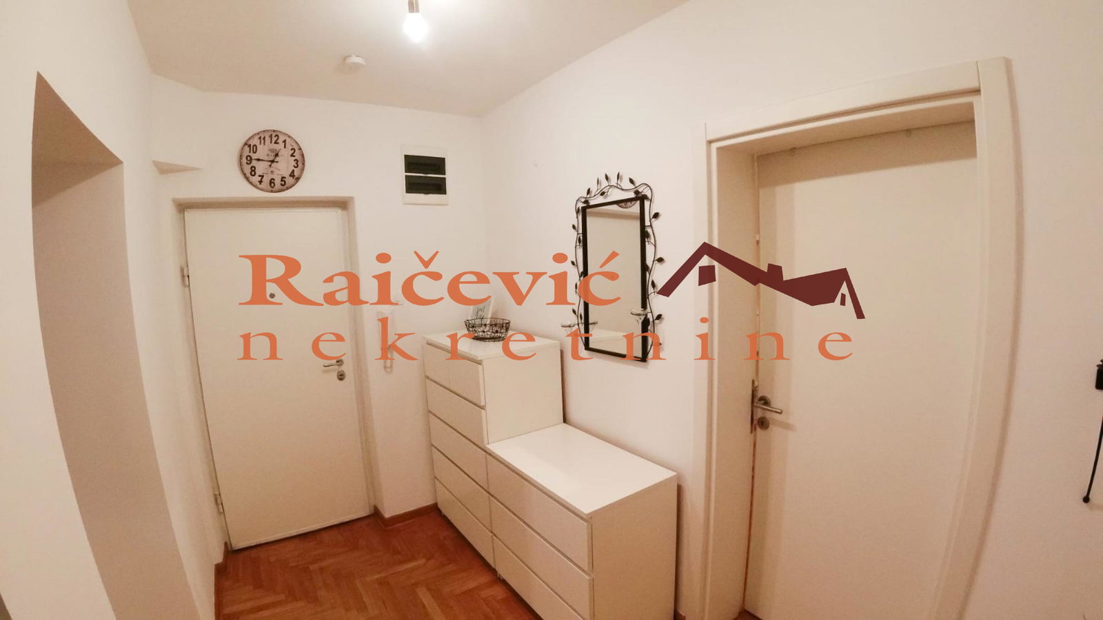 151668 Dvosoban stan na prodaju, Hram Svetog Save, Beograd, 62m², 370.000 €