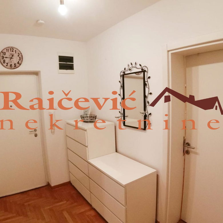 Dvosoban stan na prodaju, Hram Svetog Save, Beograd, 62m², 370.000 €