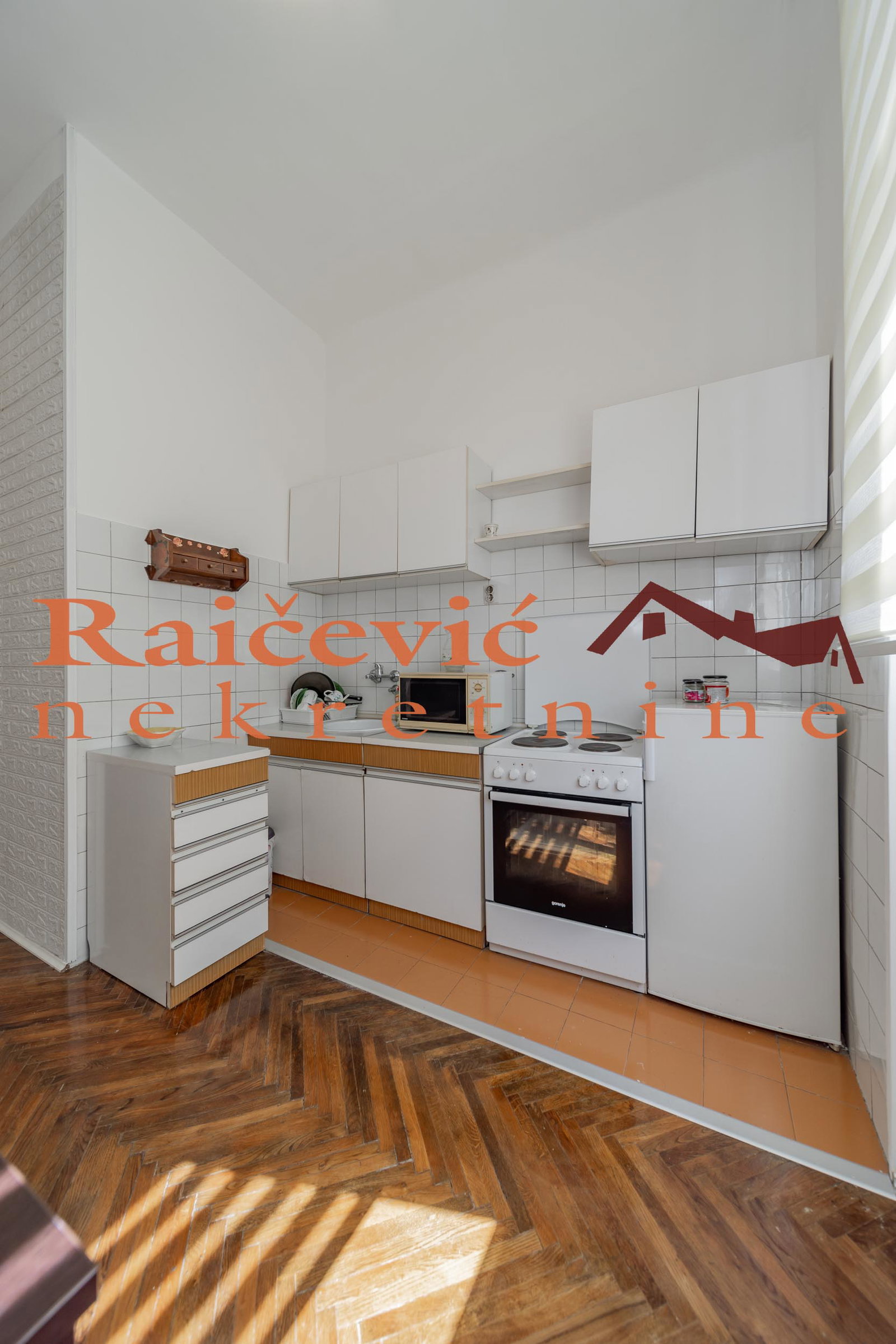 151716 Stan Izdavanje Beograd 44 m2