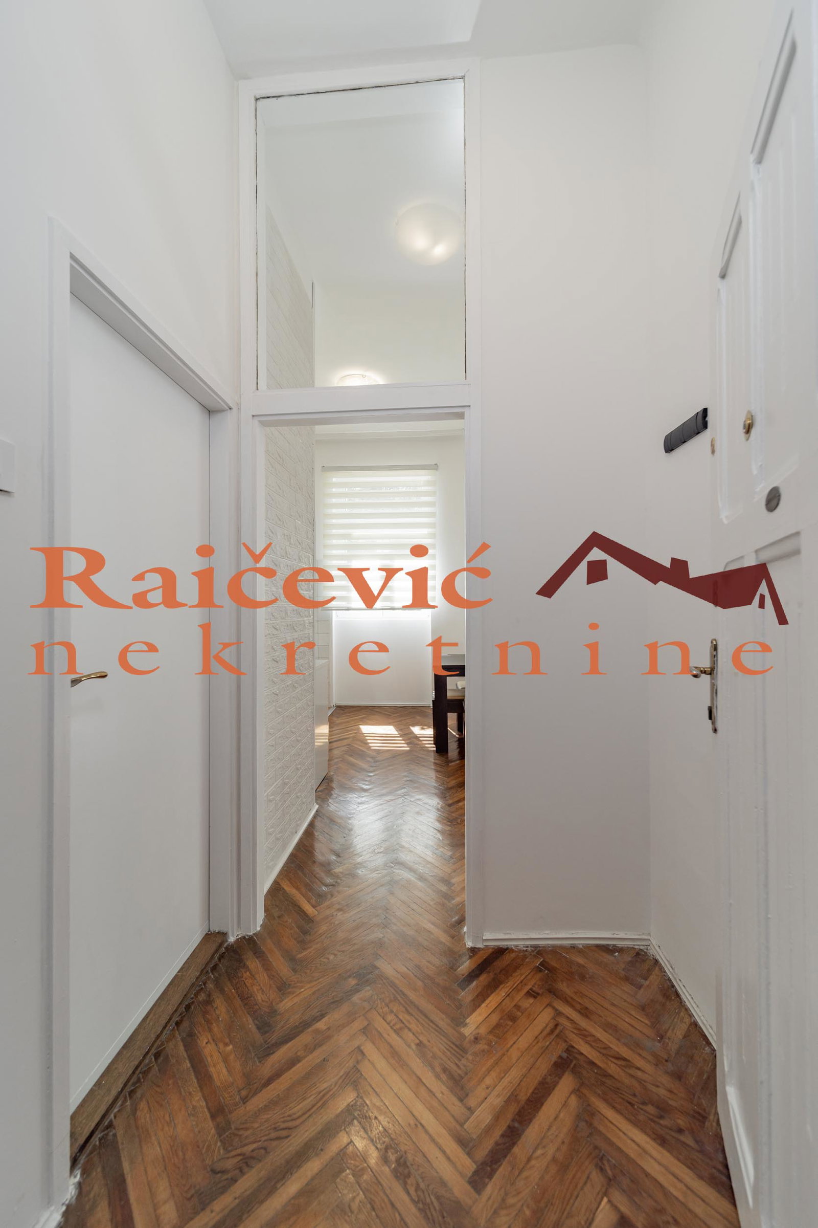 151717 Stan Izdavanje Beograd 44 m2