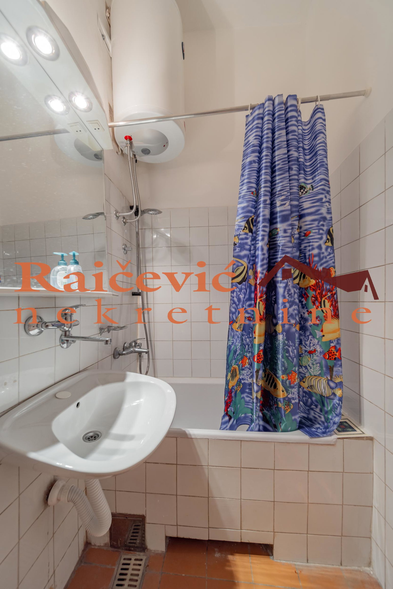 151720 Jednosoban stan za izdavanje, Beograd, 44m², 500 €/mes