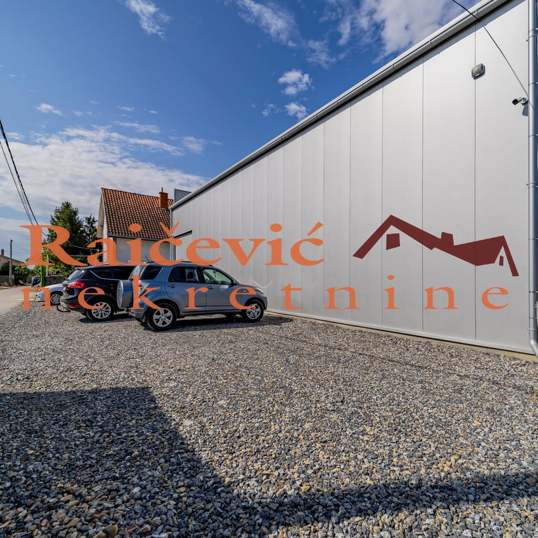Lokal Izdavanje Beograd Borča 310 m2