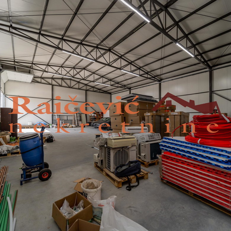 Lokal Izdavanje Beograd Borča 310 m2