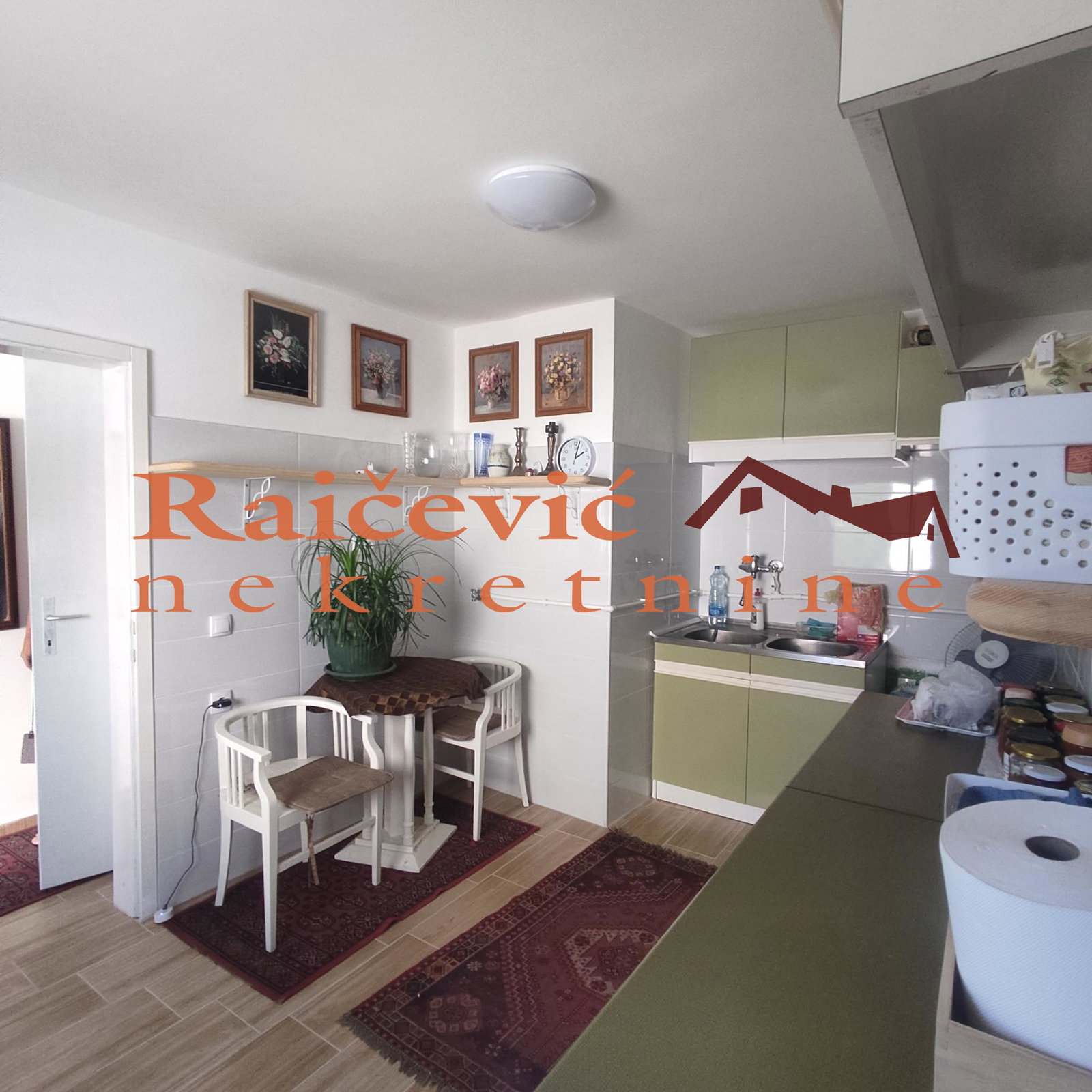 Kuća na prodaju, Baranda, 240m², 165.000 €