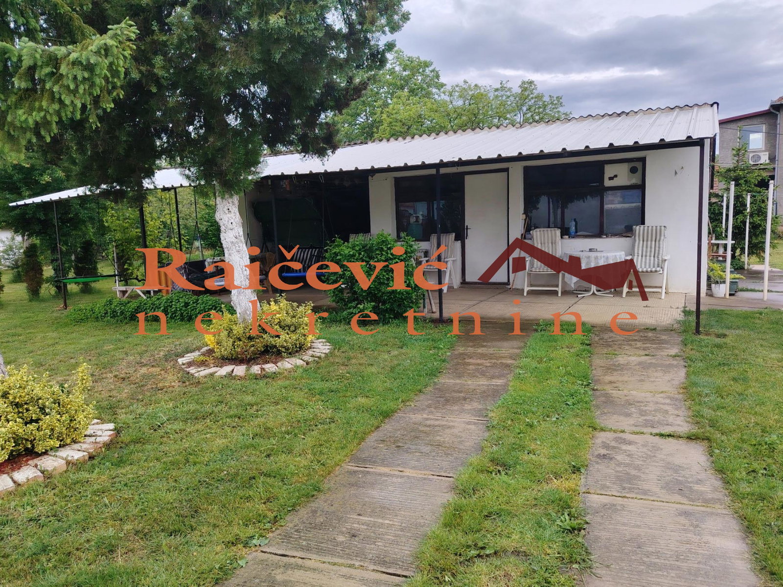 Kuća na prodaju, Baranda, 240m², 165.000 €