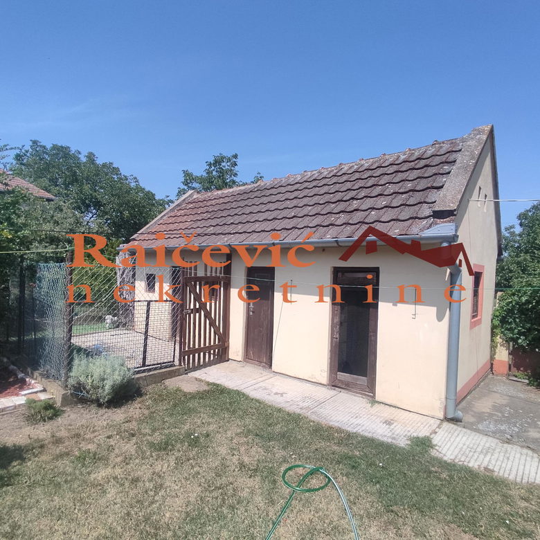 Kuća na prodaju, Baranda, 240m², 165.000 €
