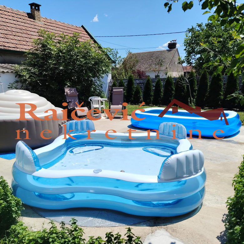 Kuća na prodaju, Baranda, 240m², 165.000 €