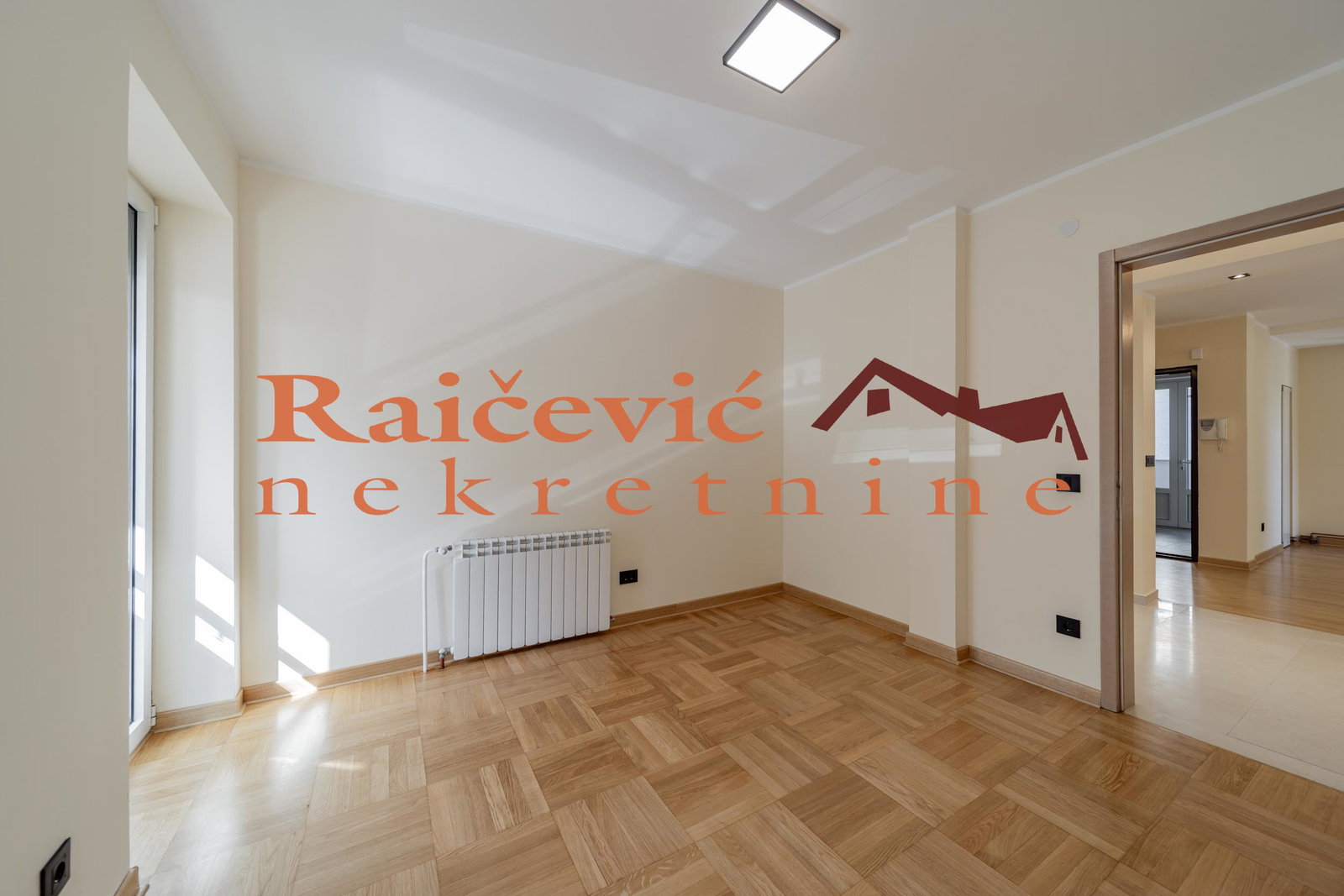 151830 Petosoban stan na prodaju, Voždovac, Beograd, 123m², 381.300 €