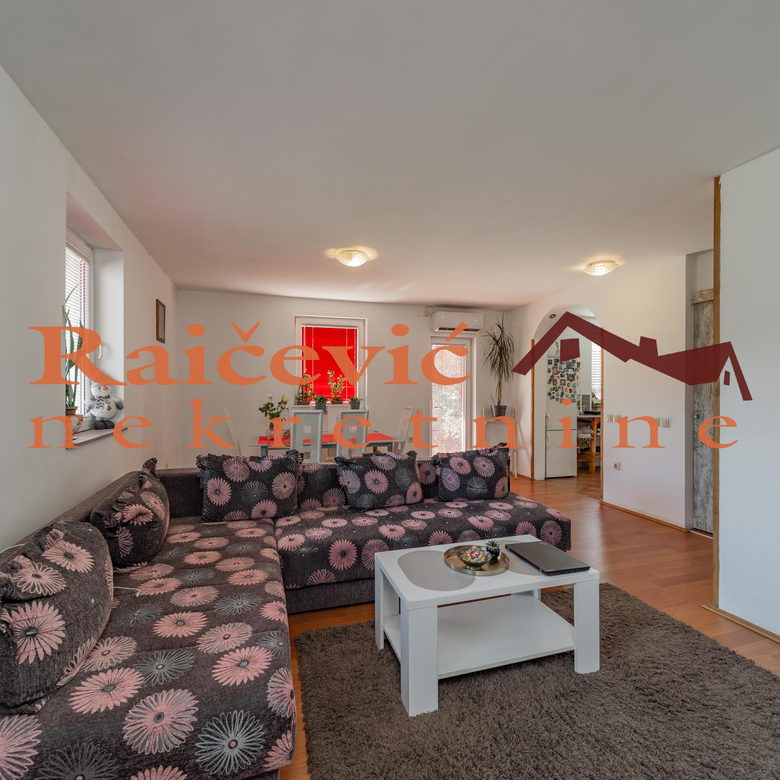 Kuća Prodaja Beograd Resnik 260 m2