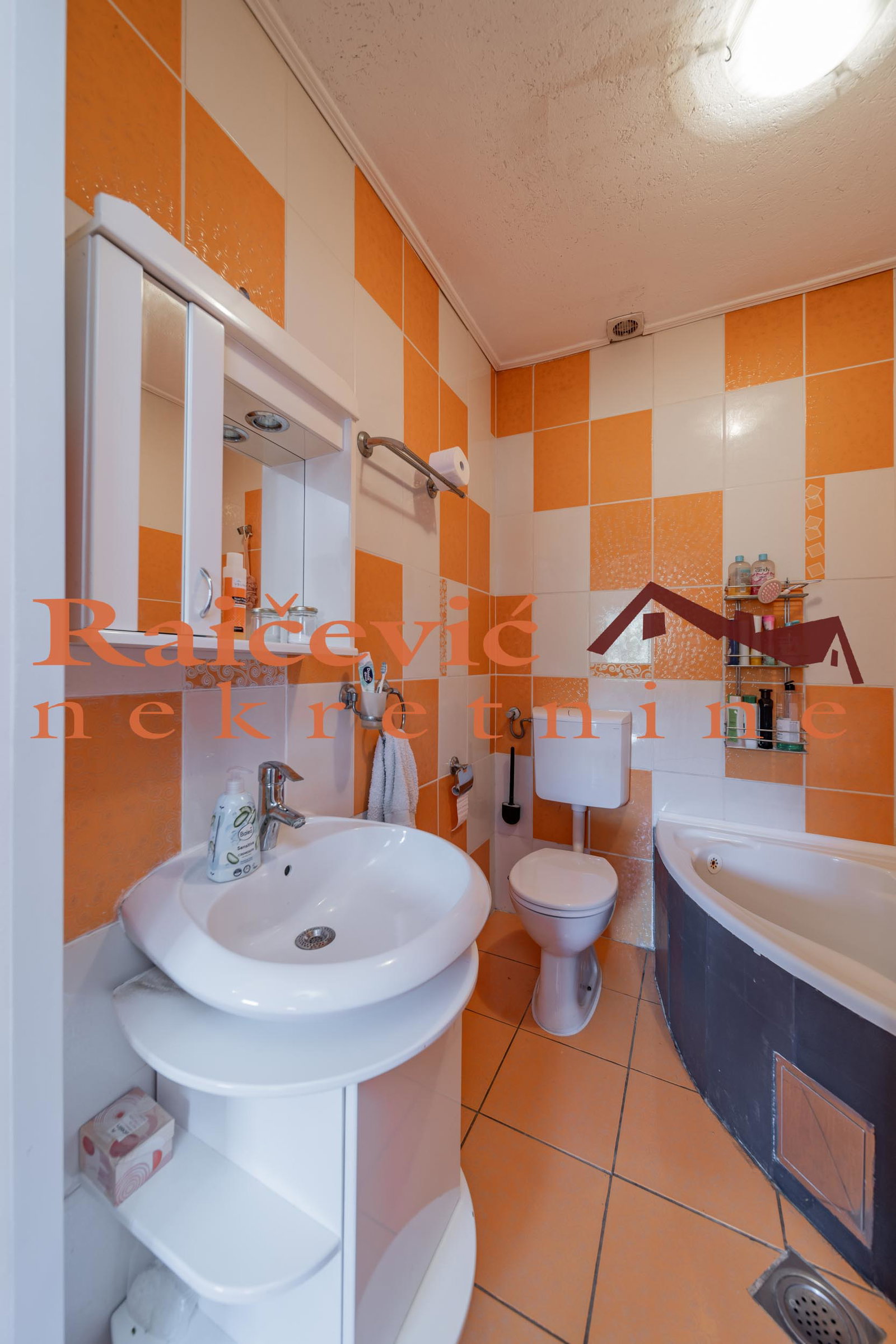 Kuća Prodaja Beograd Kuća Prodaja Beograd Resnik 260 m2