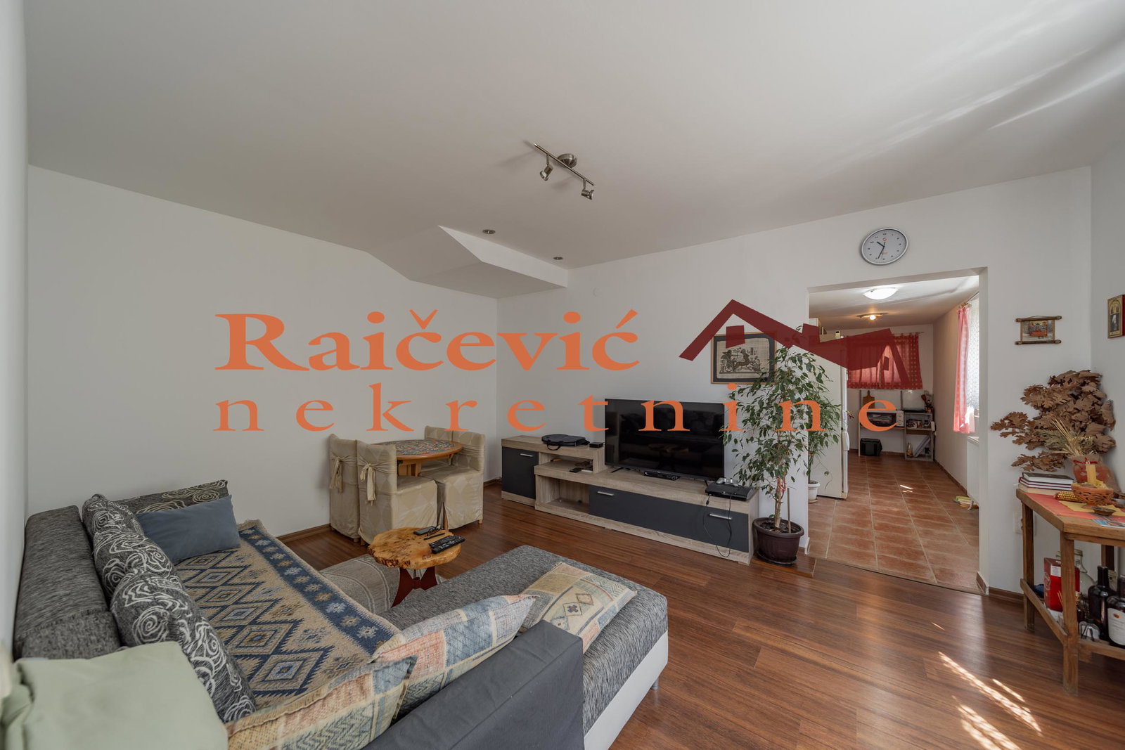 151860 Kuća Prodaja Beograd Resnik 260 m2