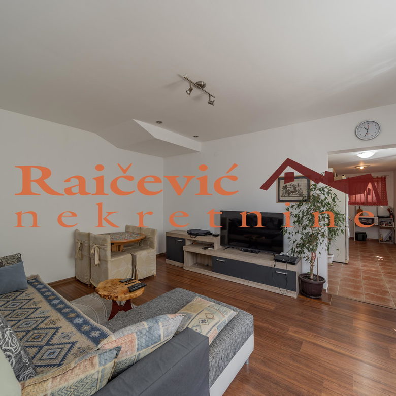 Kuća Prodaja Beograd Resnik 260 m2
