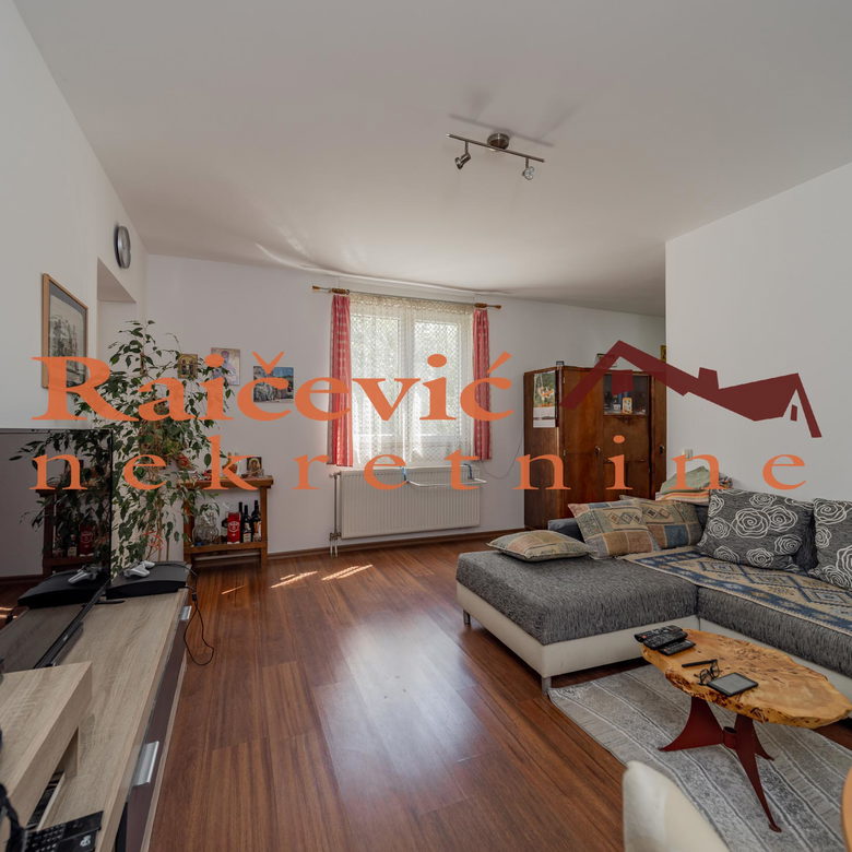 Kuća Prodaja Beograd Resnik 260 m2