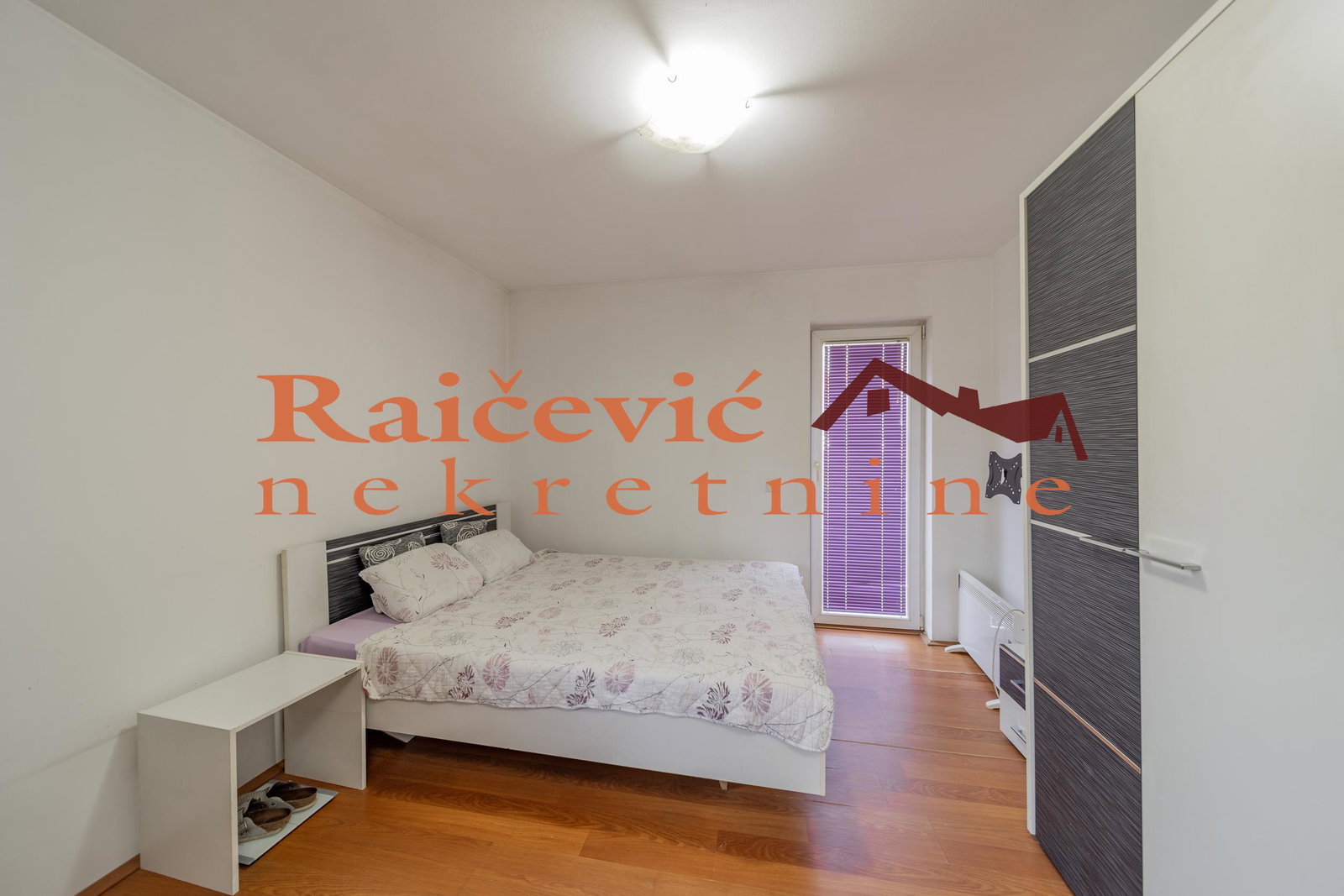 151868 Kuća na prodaju, Resnik, Beograd, 260m², 191.000 €