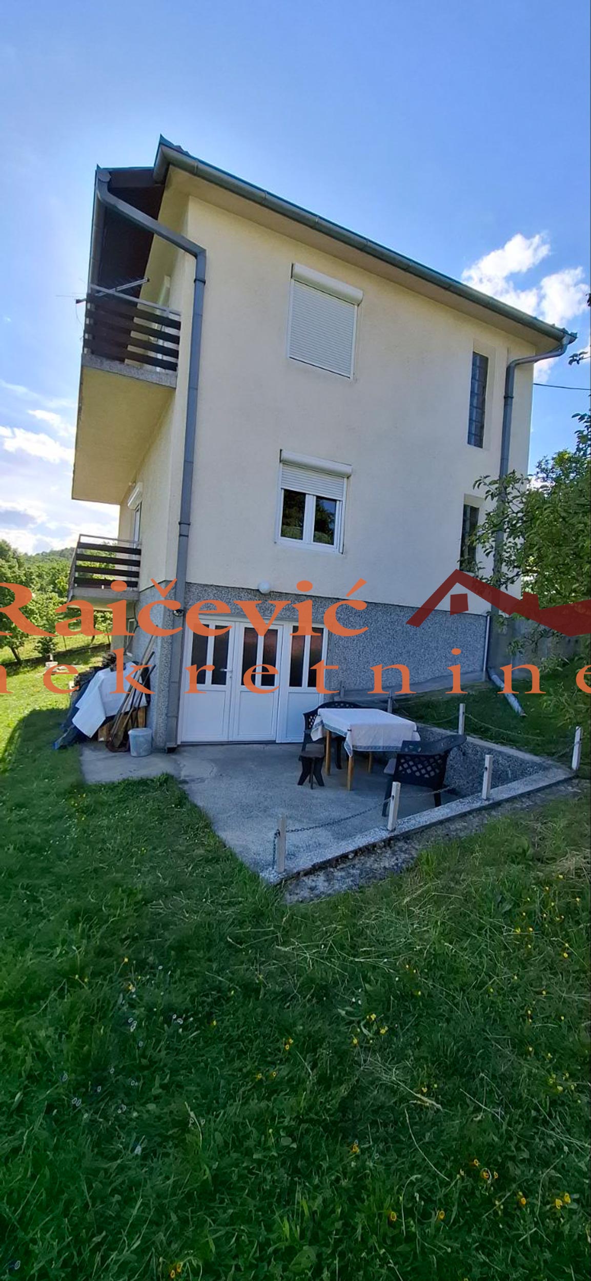 Kuća Prodaja   140 m2