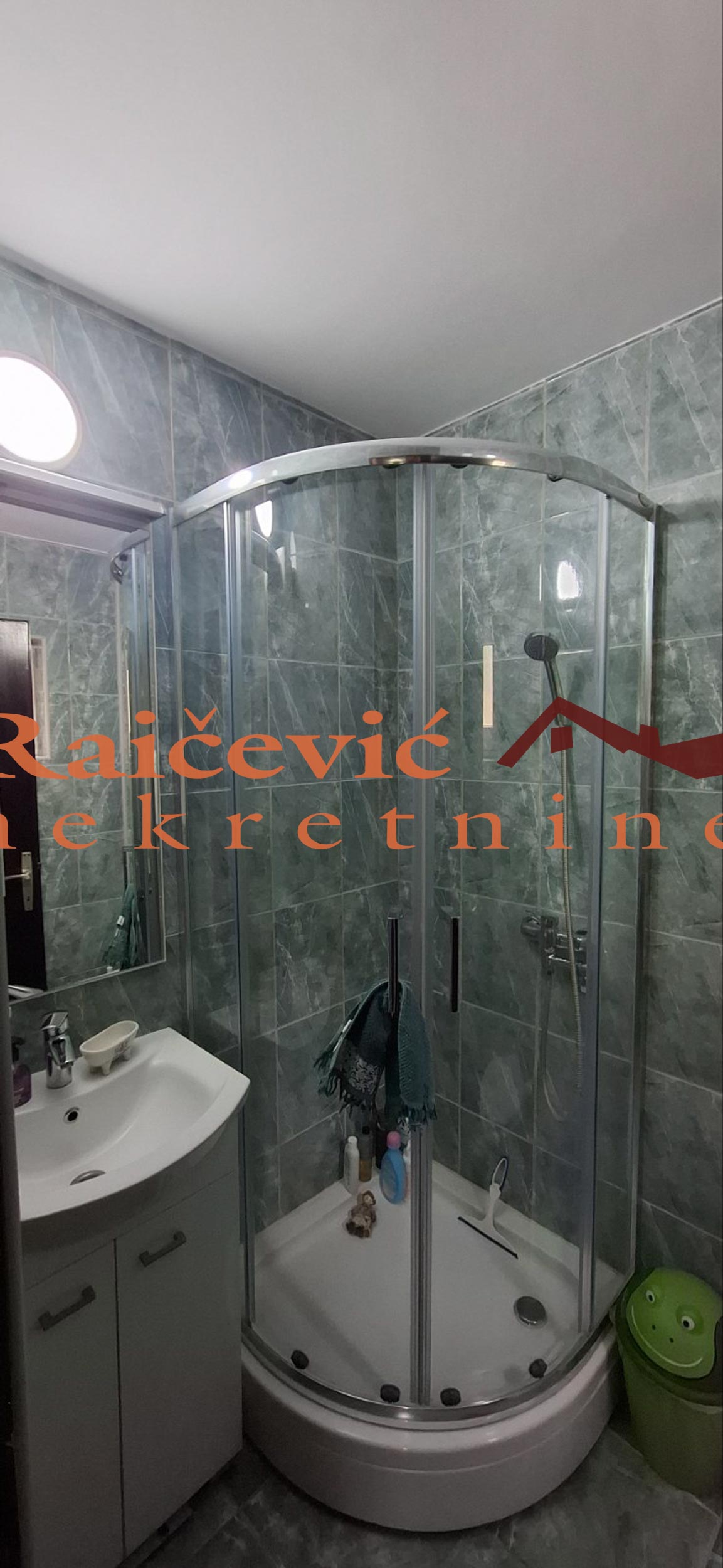 Kuća Prodaja   140 m2